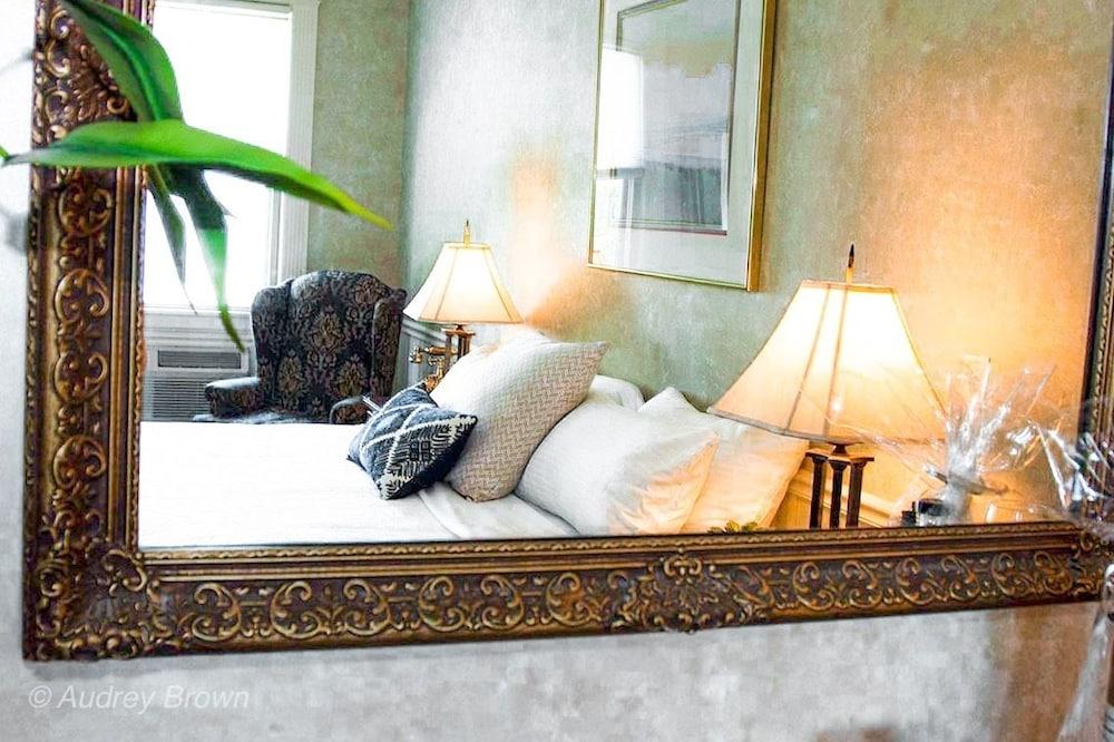 The Brewster Inn photo 9