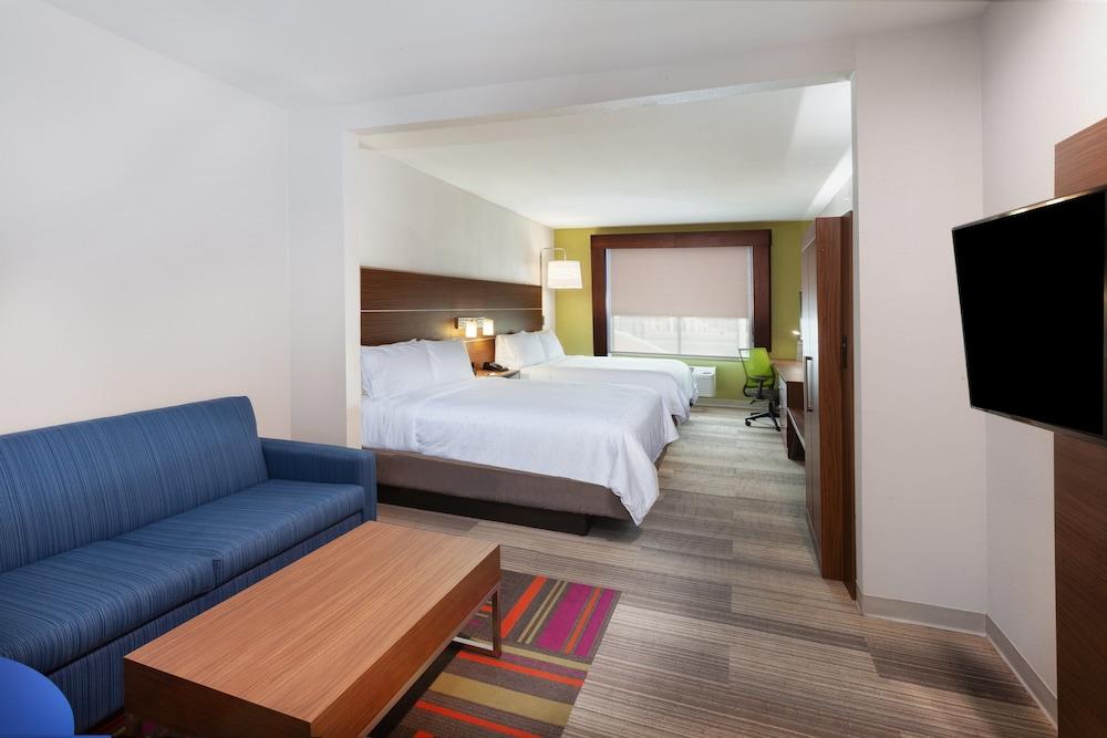 Holiday Inn Express Hotel & Suites Orange by IHG photo 23