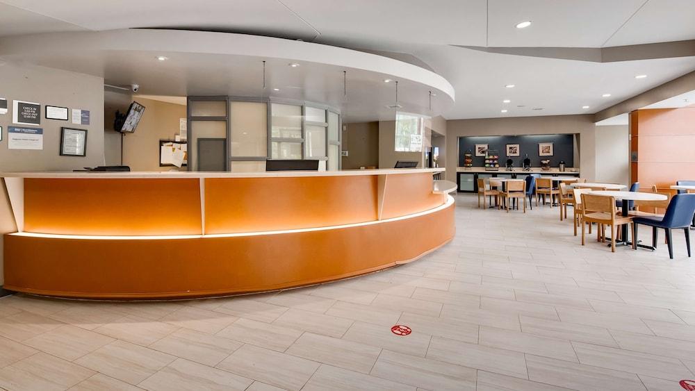Best Western Plus Augusta North Inn & Suites photo 16