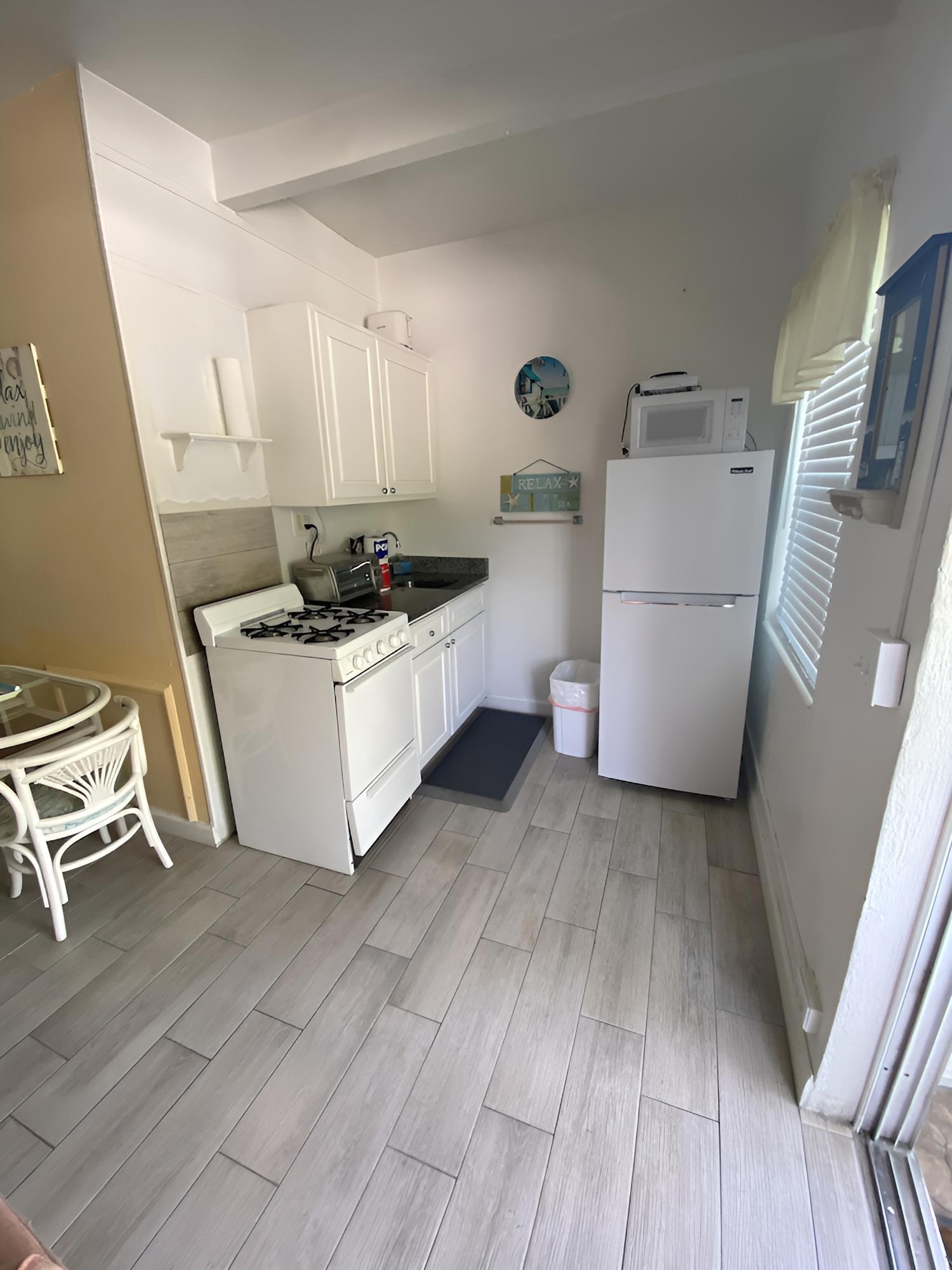 Tropical Winds Motel & Cottages photo 26
