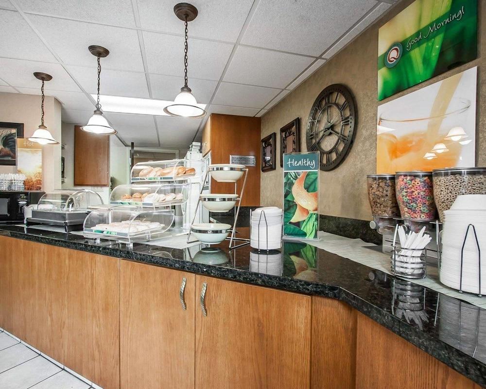 Quality Inn and Suites photo 26
