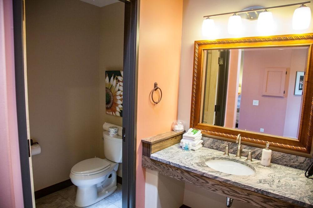 Blue Wave Inn photo 11
