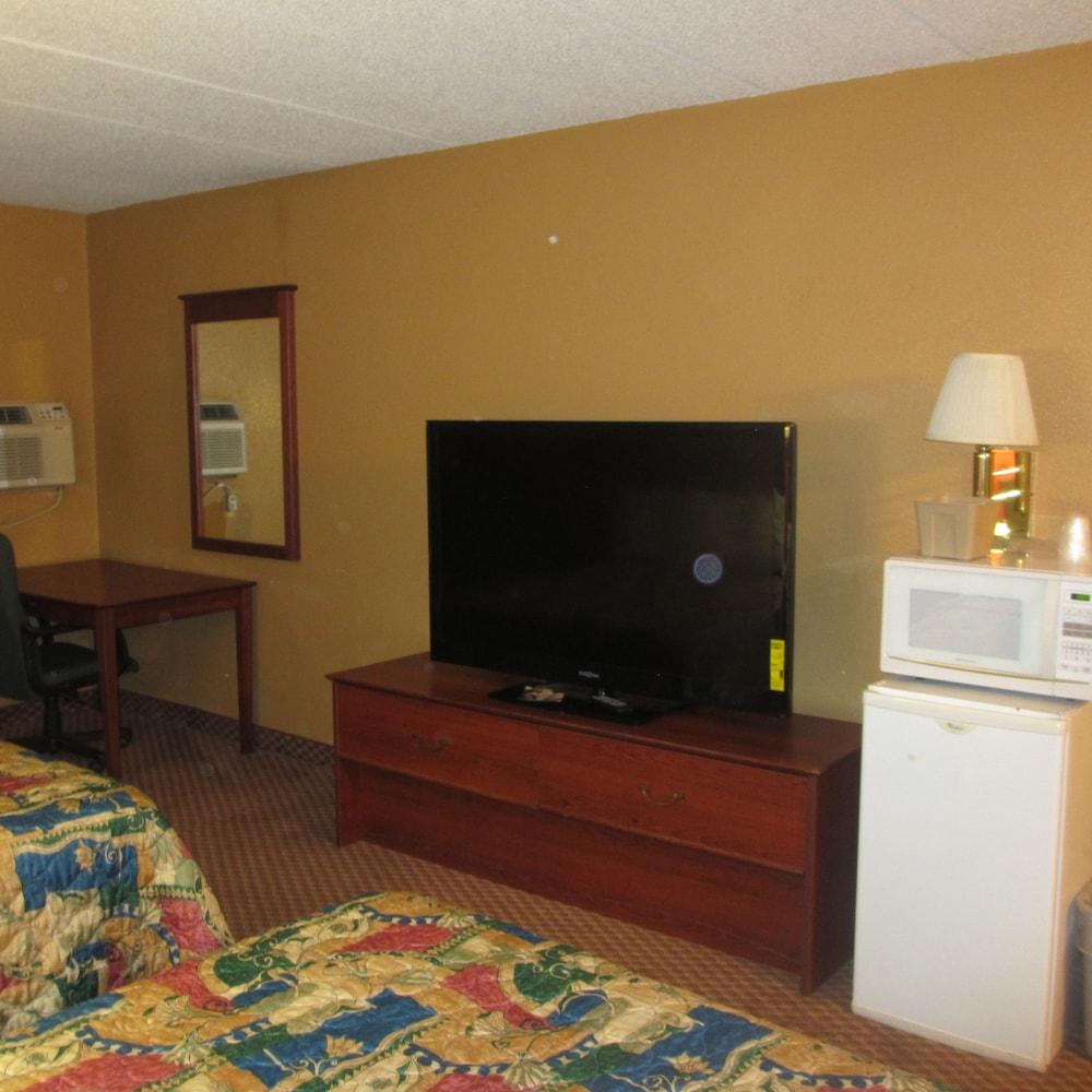 Riverside Suites photo 48