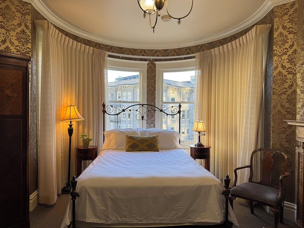 Nob Hill Inn photo 9