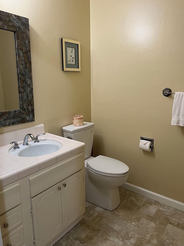 Carmel Resort Inn photo 27