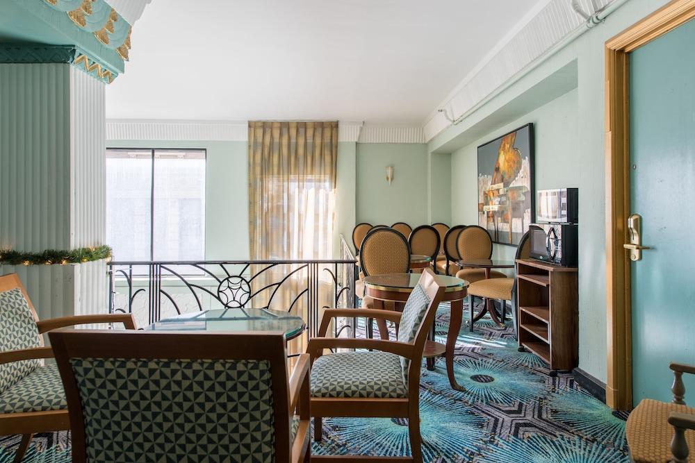 Embassy Hotel photo 53