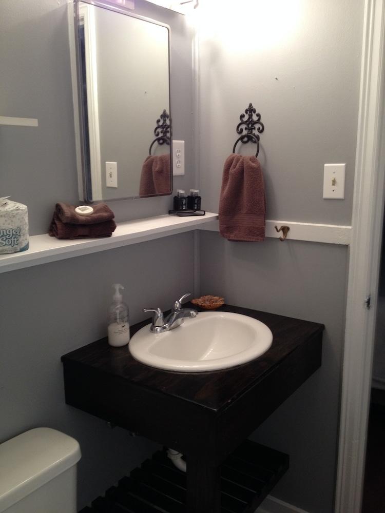 Riverdale Inn photo 18