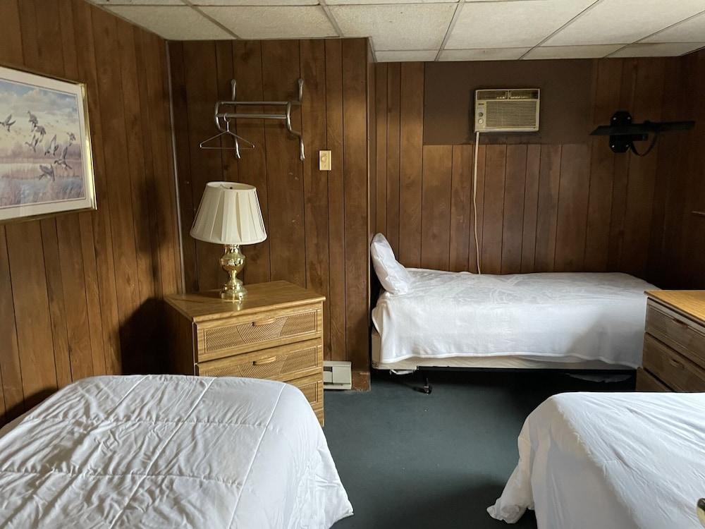 Sunset Motel photo 24
