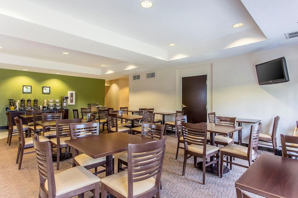 Sleep Inn & Suites North Augusta photo 26
