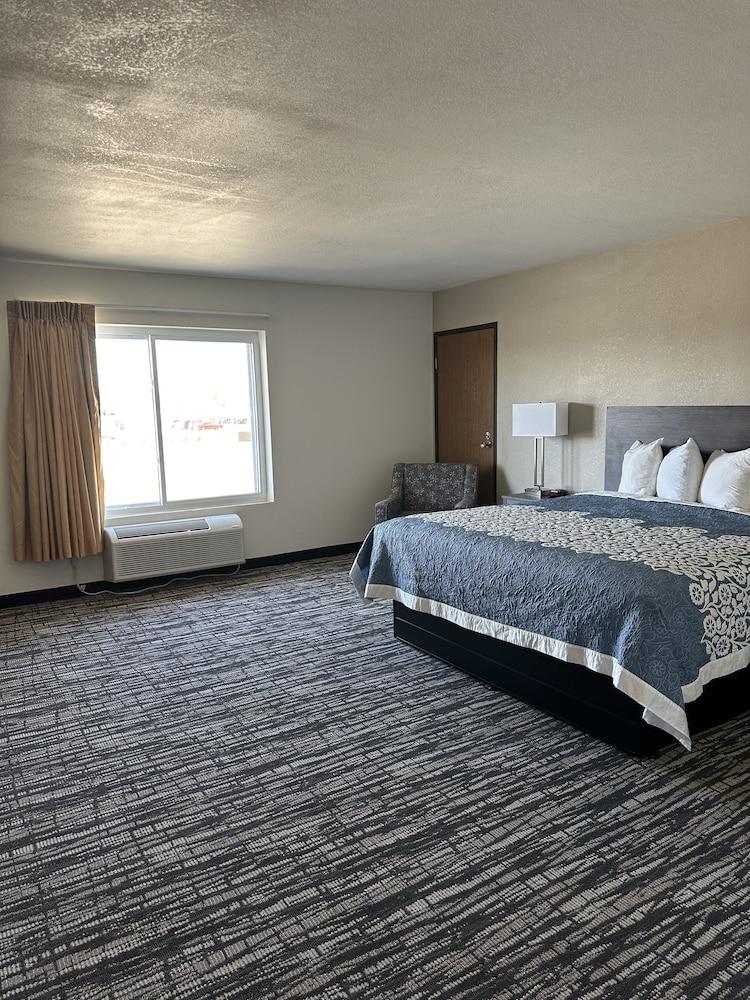 Super 8 by Wyndham Grand Island South photo 10
