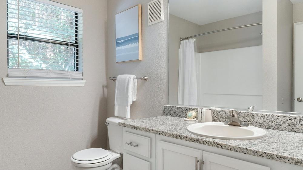 Bradenton Apartments by Landing photo 9