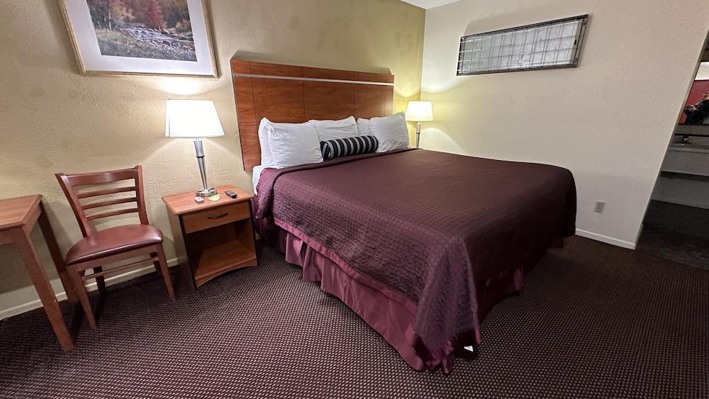 Economy Inn photo 3