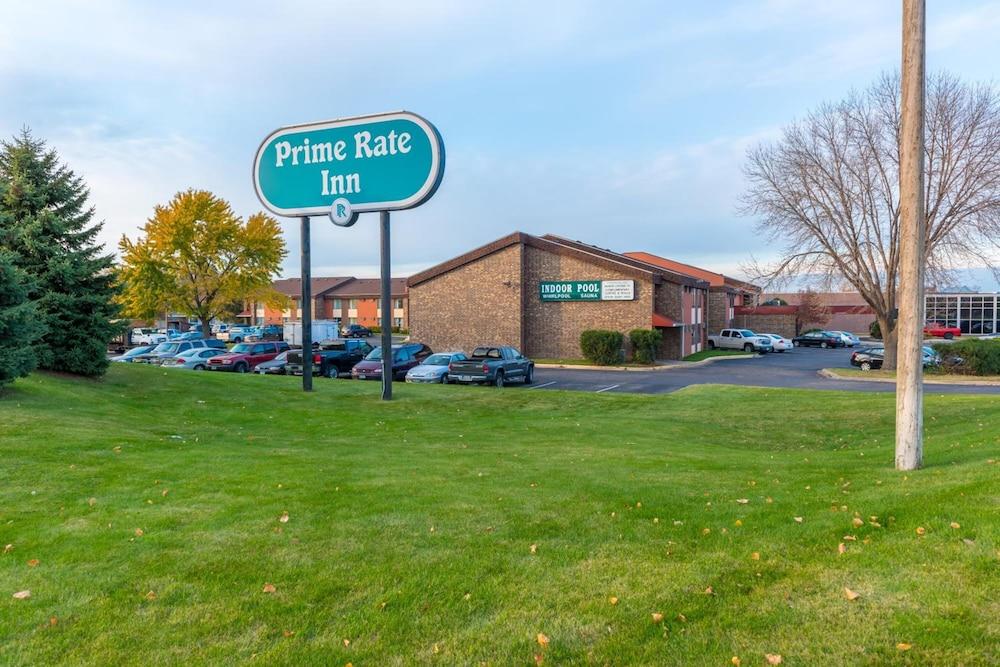 Prime Rate Inn photo 33