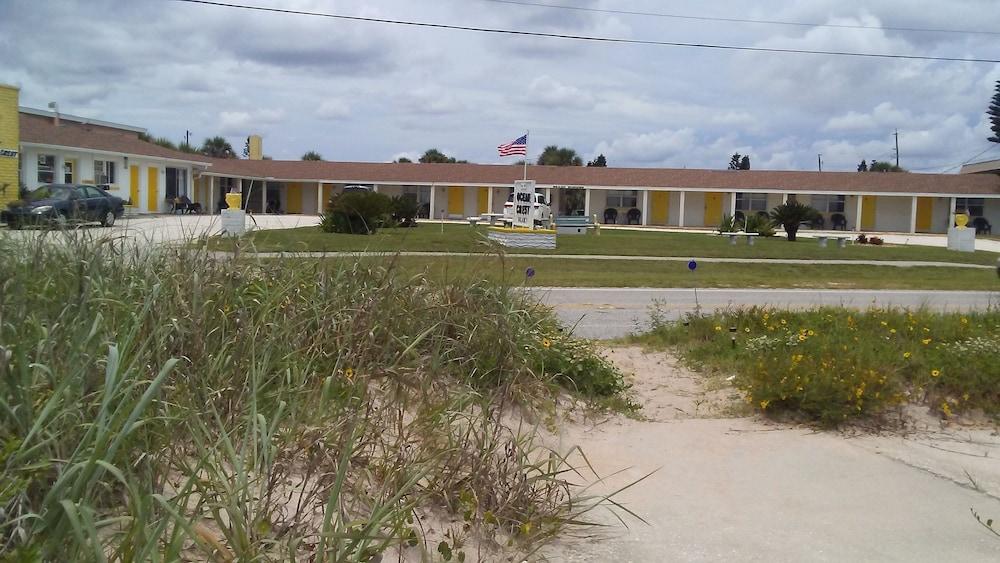 Ocean Crest Motel photo 1
