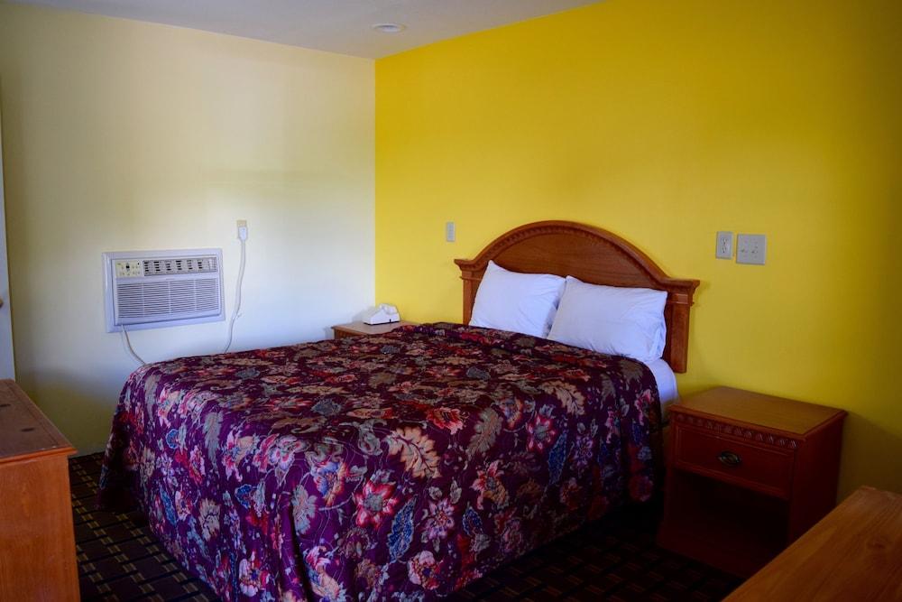 Snelling Motel photo 18
