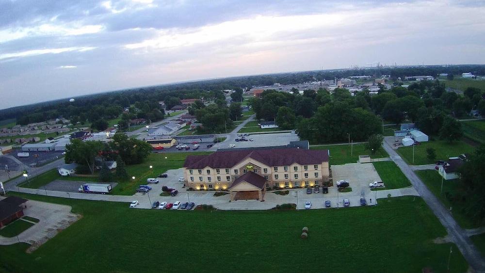 Country View Inn & Suites photo 16