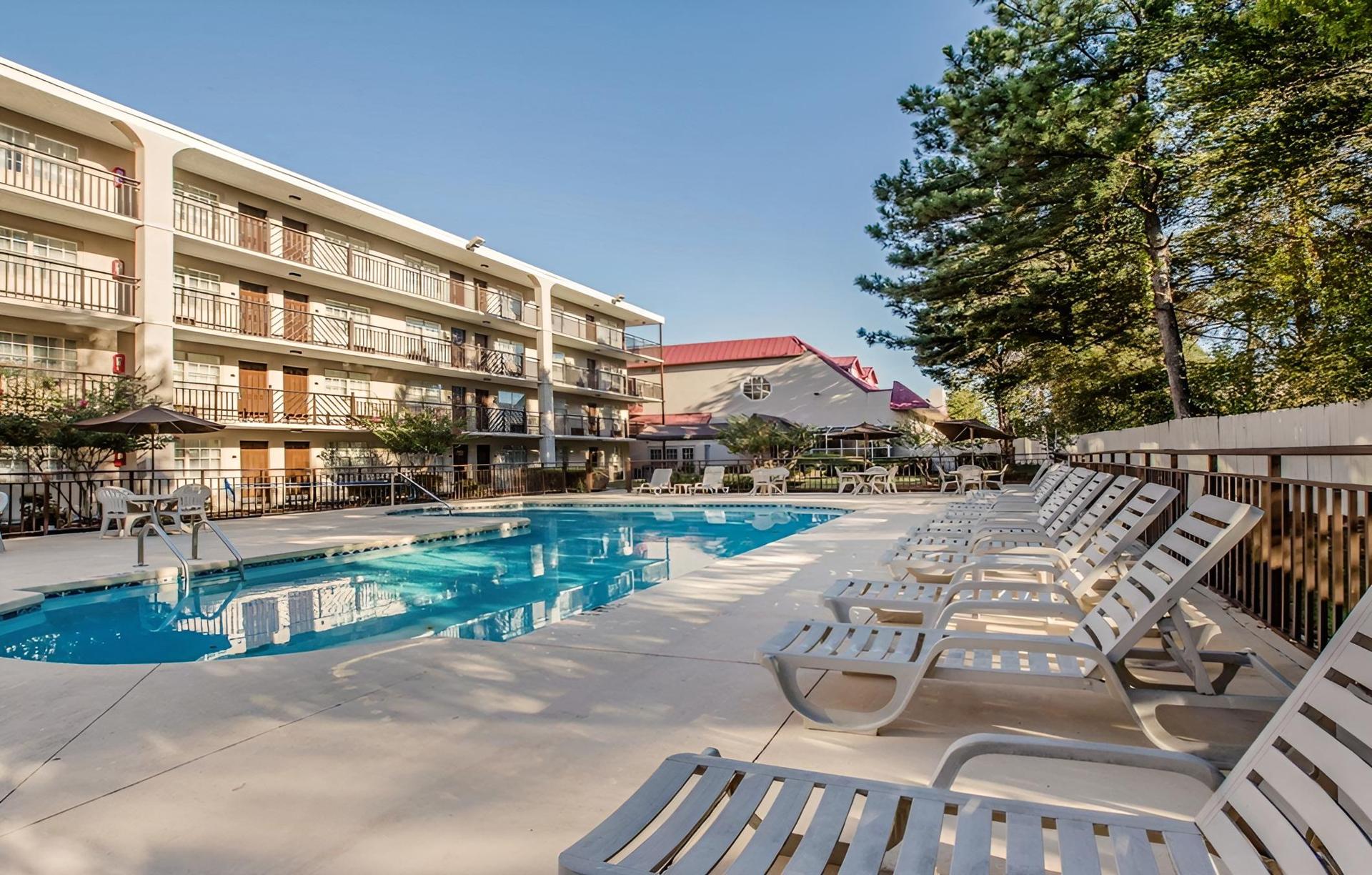 Clarion Suites Augusta photo 23