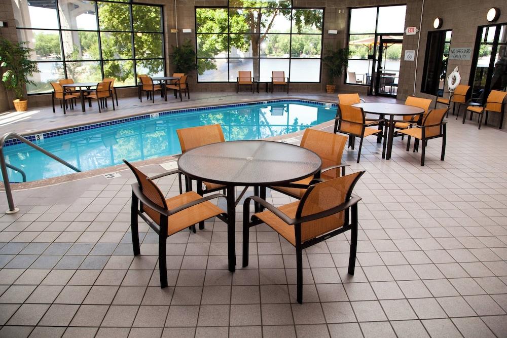 Courtyard by Marriott La Crosse photo 23