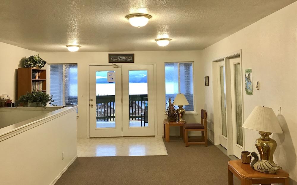 Lake View Suites photo 3