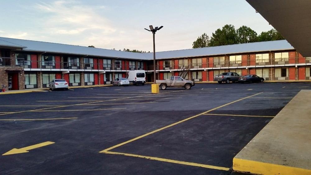 American Inn photo 7