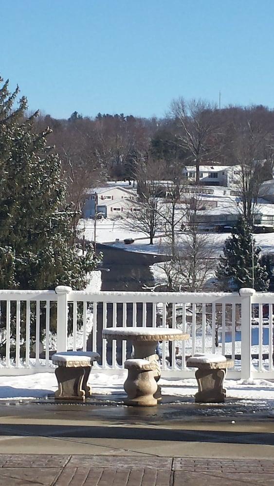 Paradise Inn & Suites photo 4