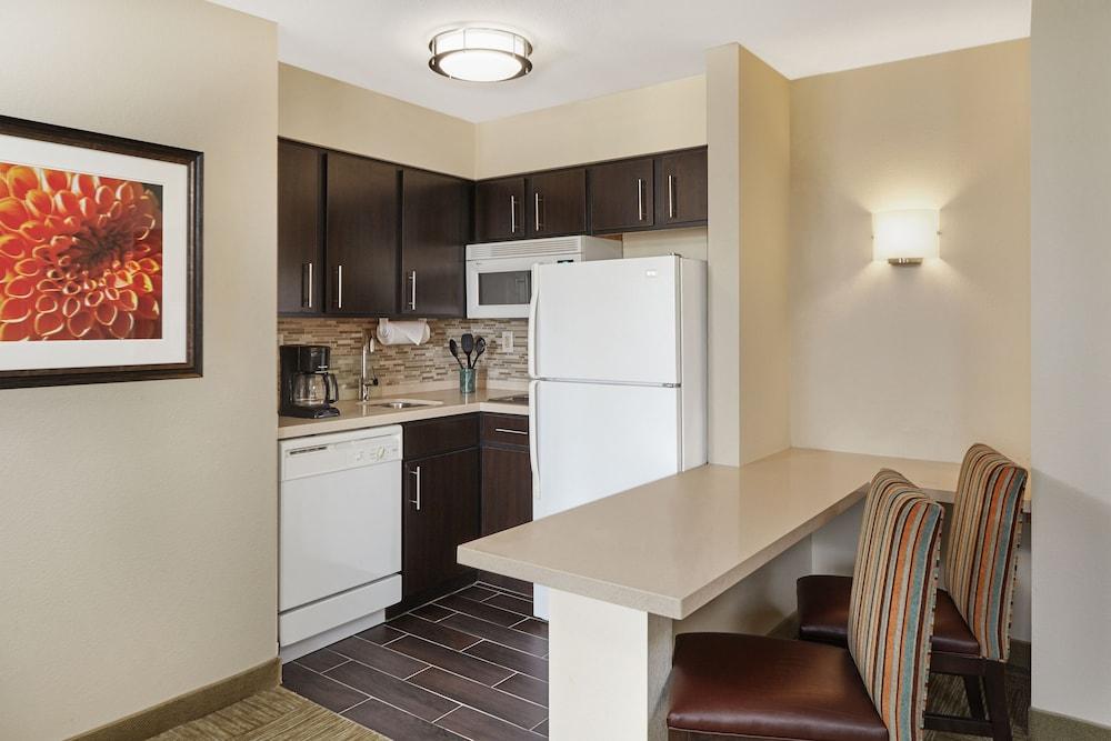 Staybridge Suites Chicago - Glenview by IHG photo 40