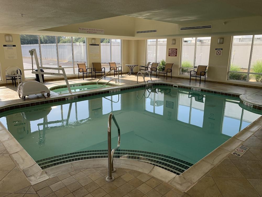 Sheraton Louisville Riverside by Marriott photo 12