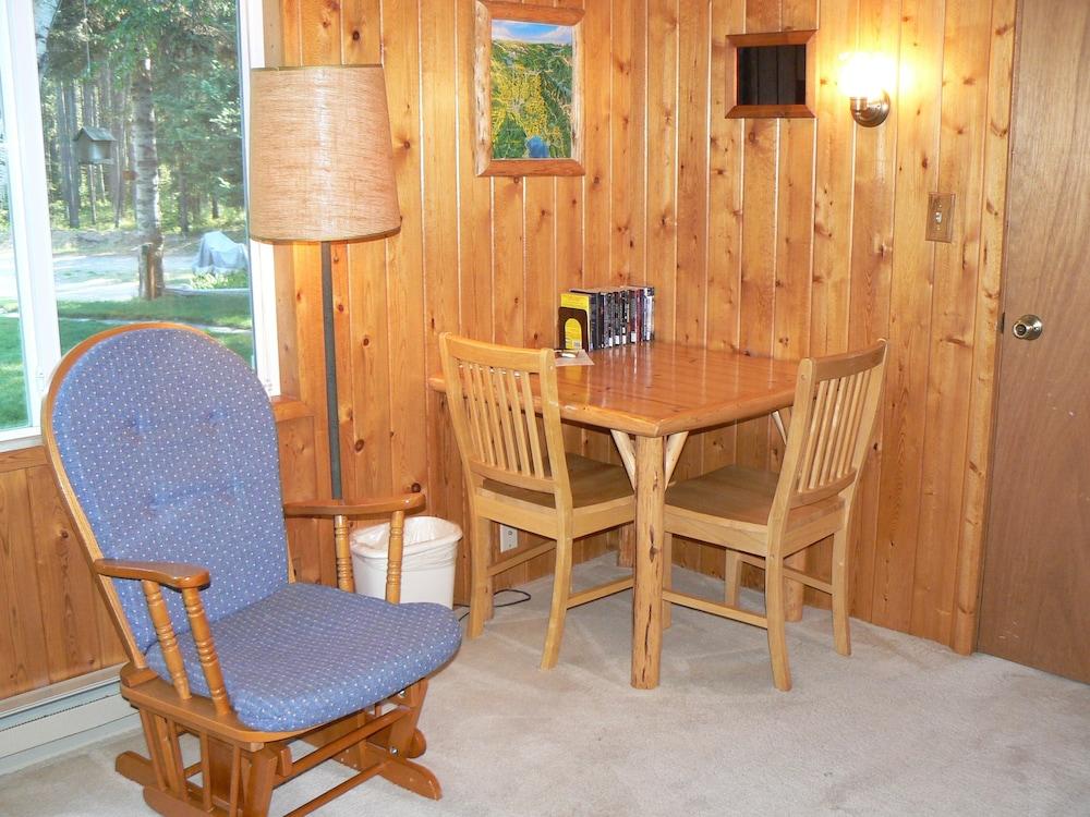 Smoky Bear Ranch Bed & Breakfast & Cabins photo 4