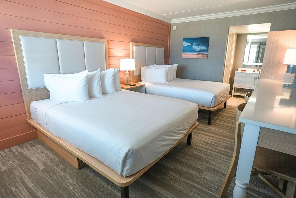 Spray Beach Oceanfront Hotel photo 6