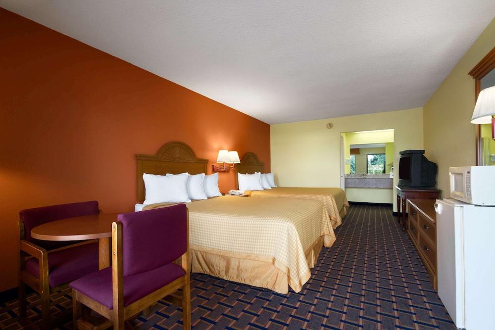 Days Inn by Wyndham Richburg photo 2