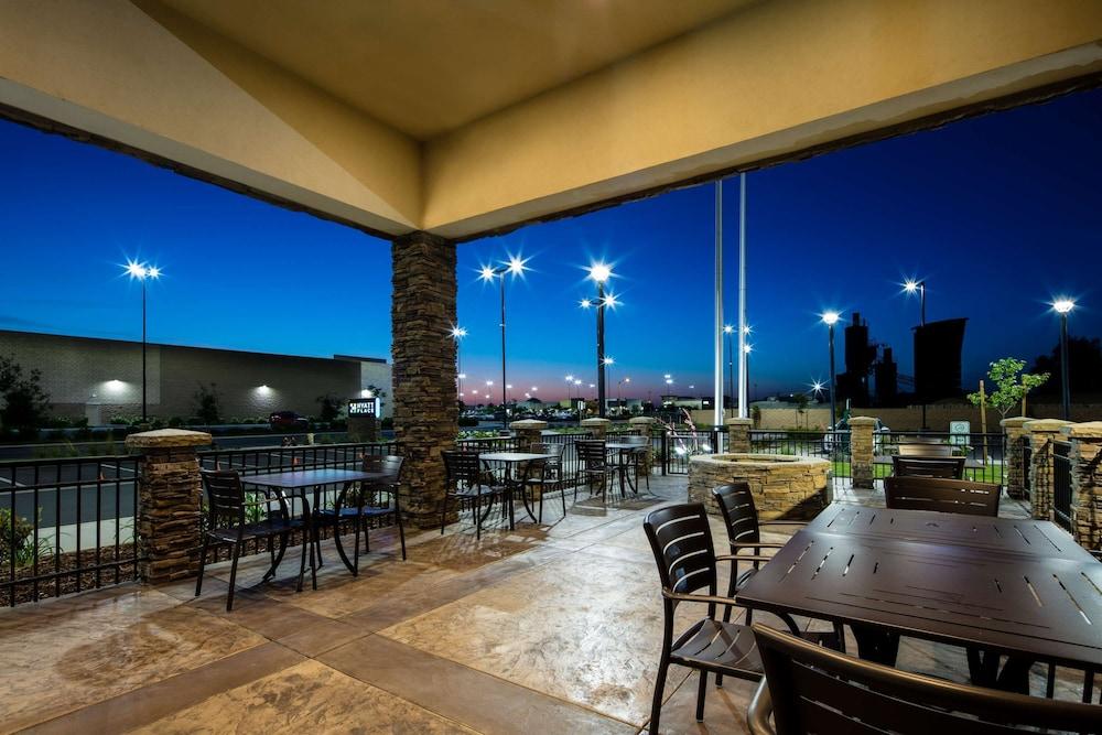 Hyatt Place Delano photo 48