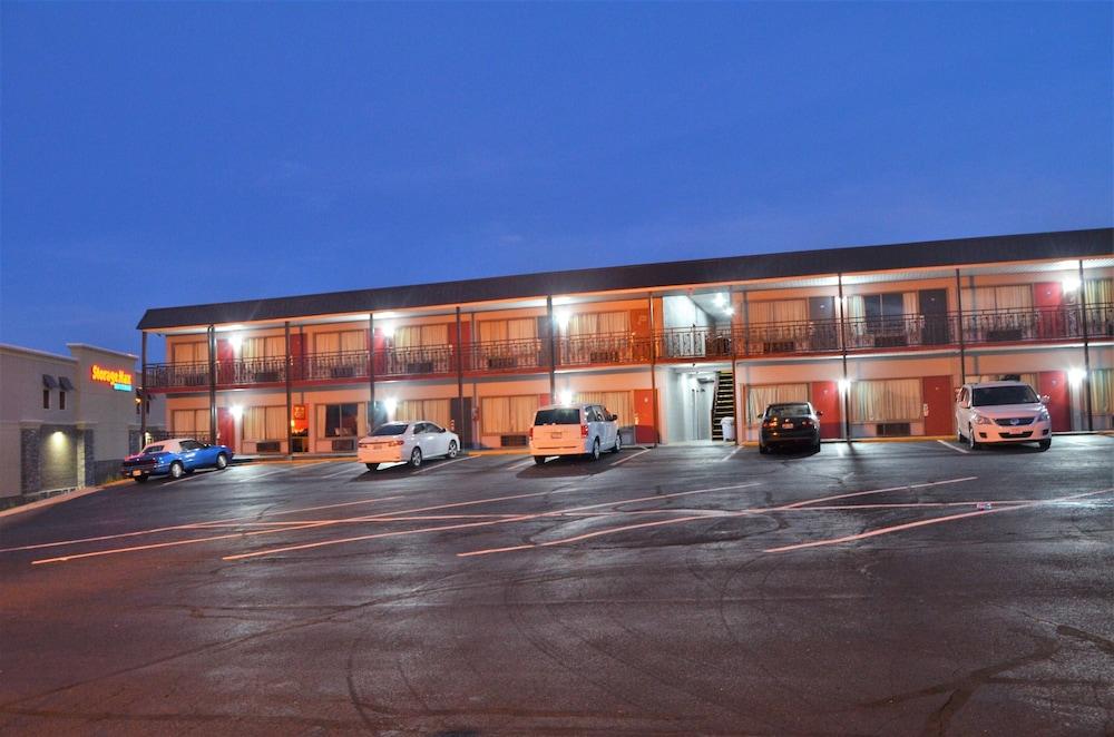 I-26 Inn photo 5