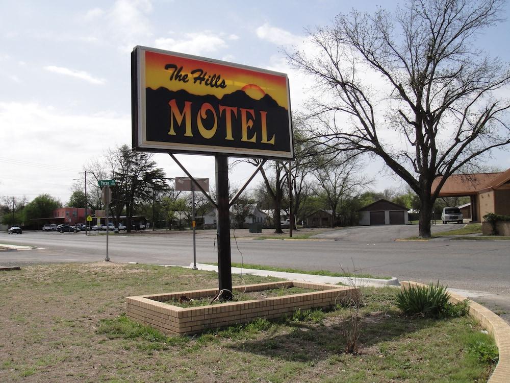 The Hills Motel photo 26