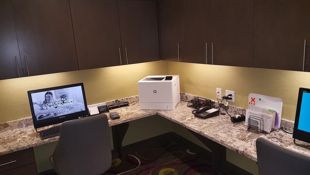 Hampton Inn & Suites La Porte photo 40