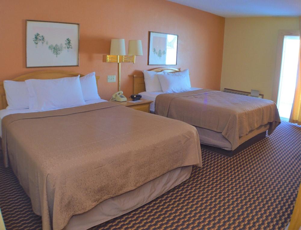 Old Towne Motel photo 15