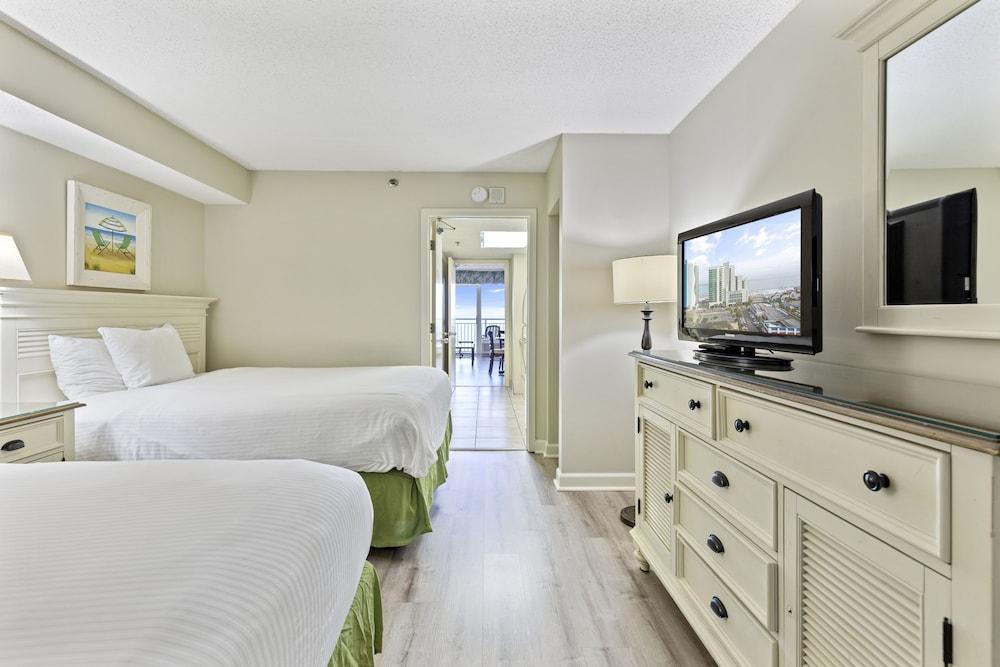 Sandy Beach Oceanfront Resort photo 10