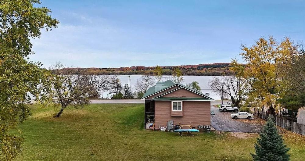 South Arm Retreats photo 29