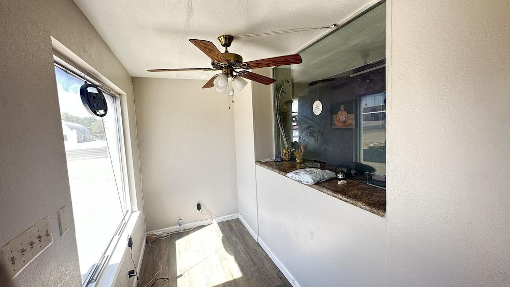 Economy Inn By OYO, Lamesa TX photo 19