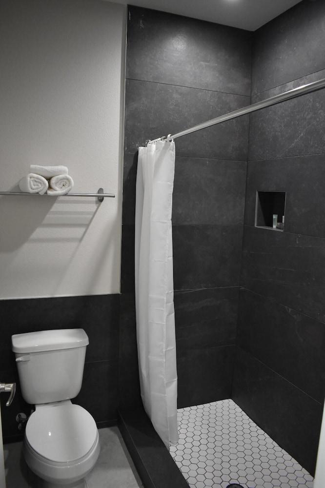 Bluestar Inn photo 35