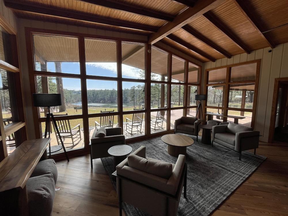Scrappin Valley Lodge photo 2