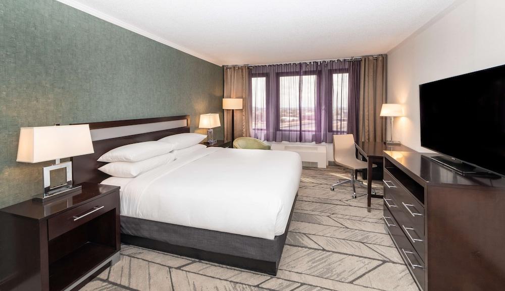DoubleTree by Hilton Newark Penn Station photo 36