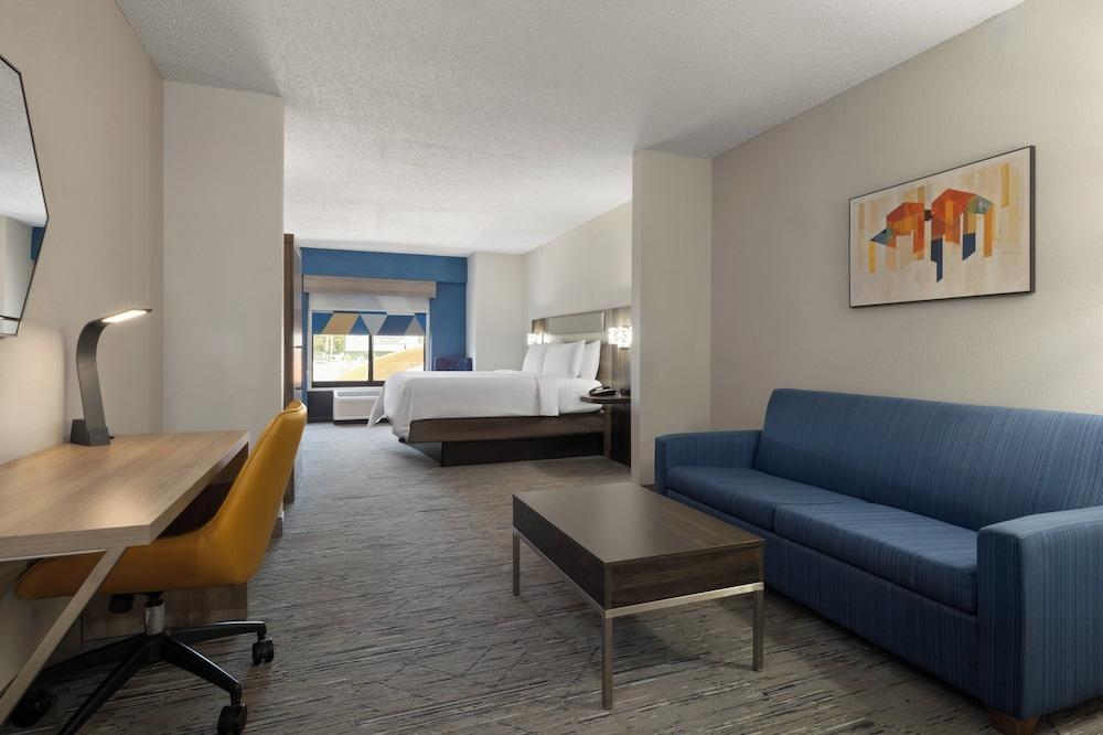Holiday Inn Express & Suites Sebring by IHG photo 12