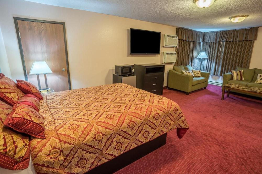 Prime Rate Inn photo 35