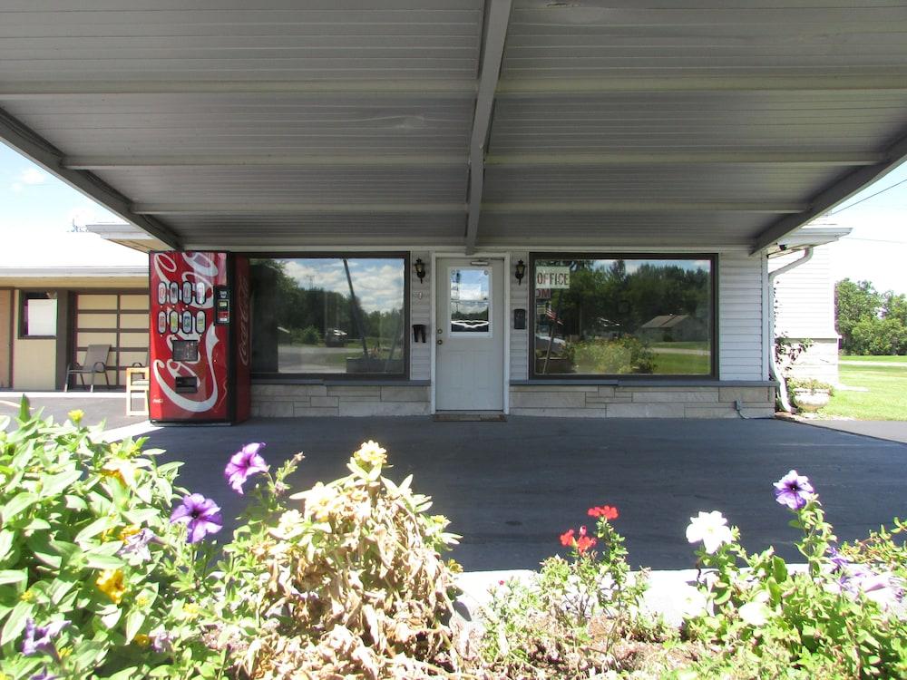 Gas Lite Motel photo 9
