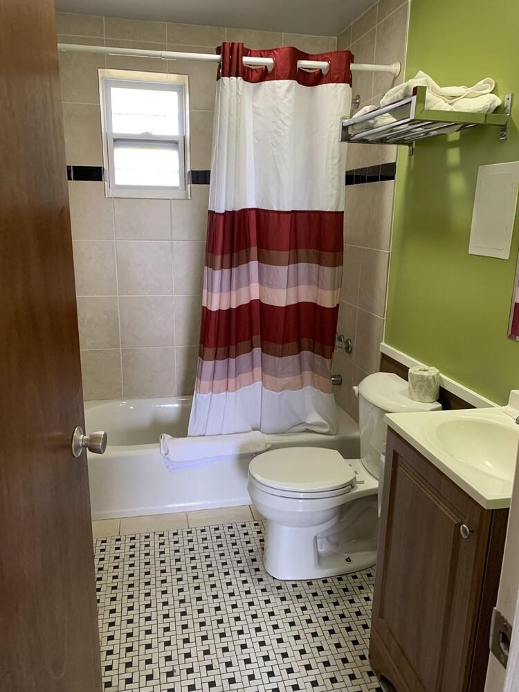Royal Inn Motel photo 15