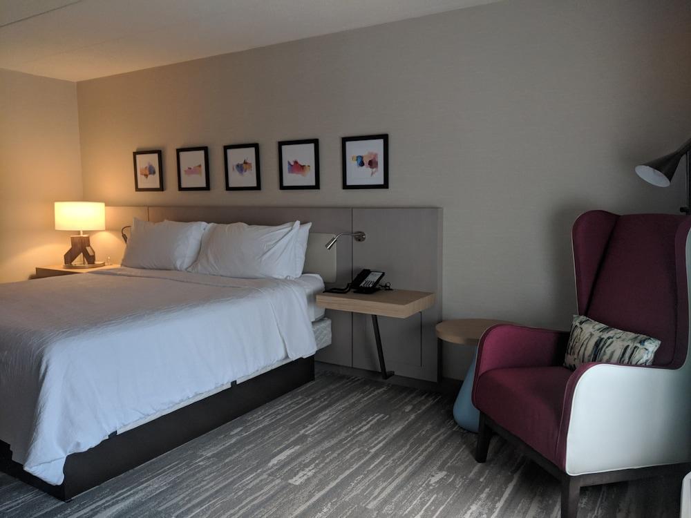 Hilton Garden Inn Chicago North Shore/Evanston photo 64