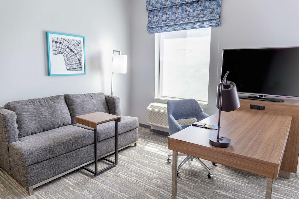 Hampton Inn & Suites Bridgeview Chicago photo 38