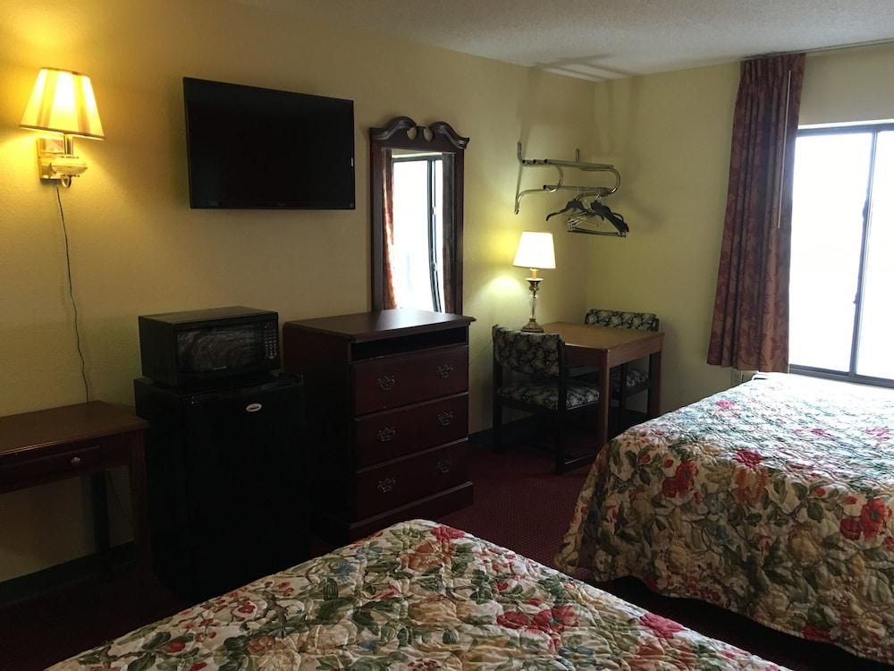 Executive Inn Pine Bluff photo 9
