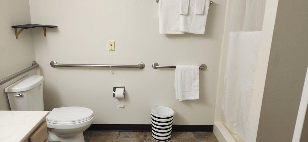 The Enchanted Suites & Residence photo 22