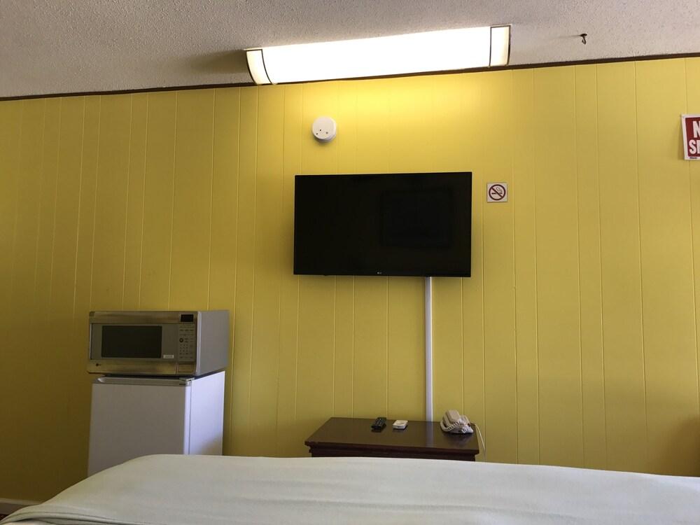 Heritage Inn Mahomet photo 17